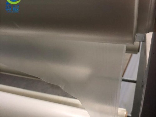 TPU環(huán)保膜強(qiáng)度高、韌性好、耐寒性、耐油性復(fù)合膜